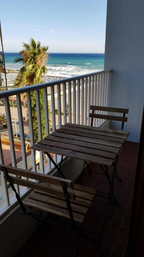Apartament Casalmare Sabina Ventimiglia Zewnętrze zdjęcie